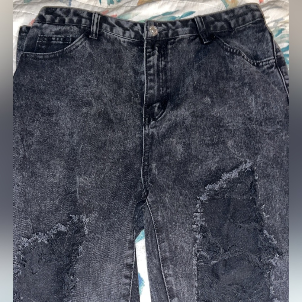 Size ~
EU 40/42
US 8/10
⚠️ NO RETURNS ⚠️
PM for more questions